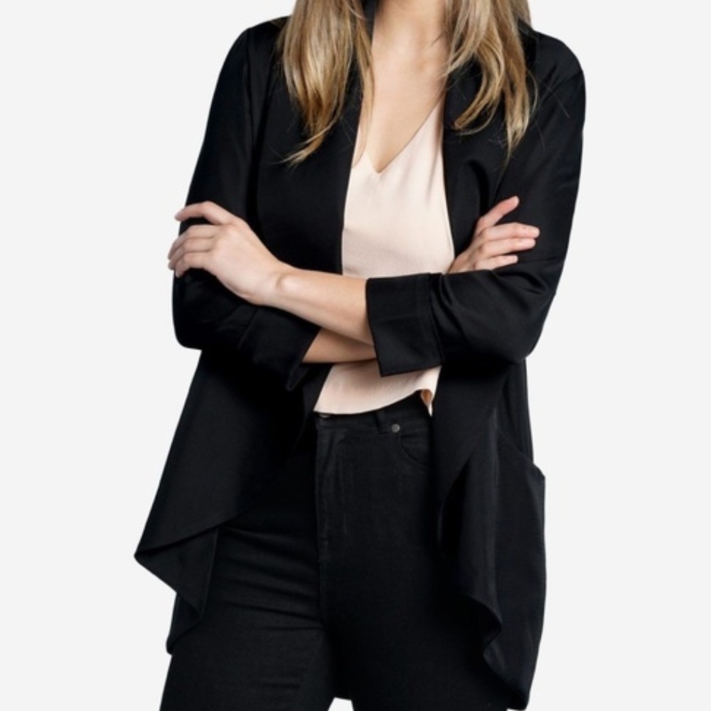 NWOT Grana Silk Blazer, Black